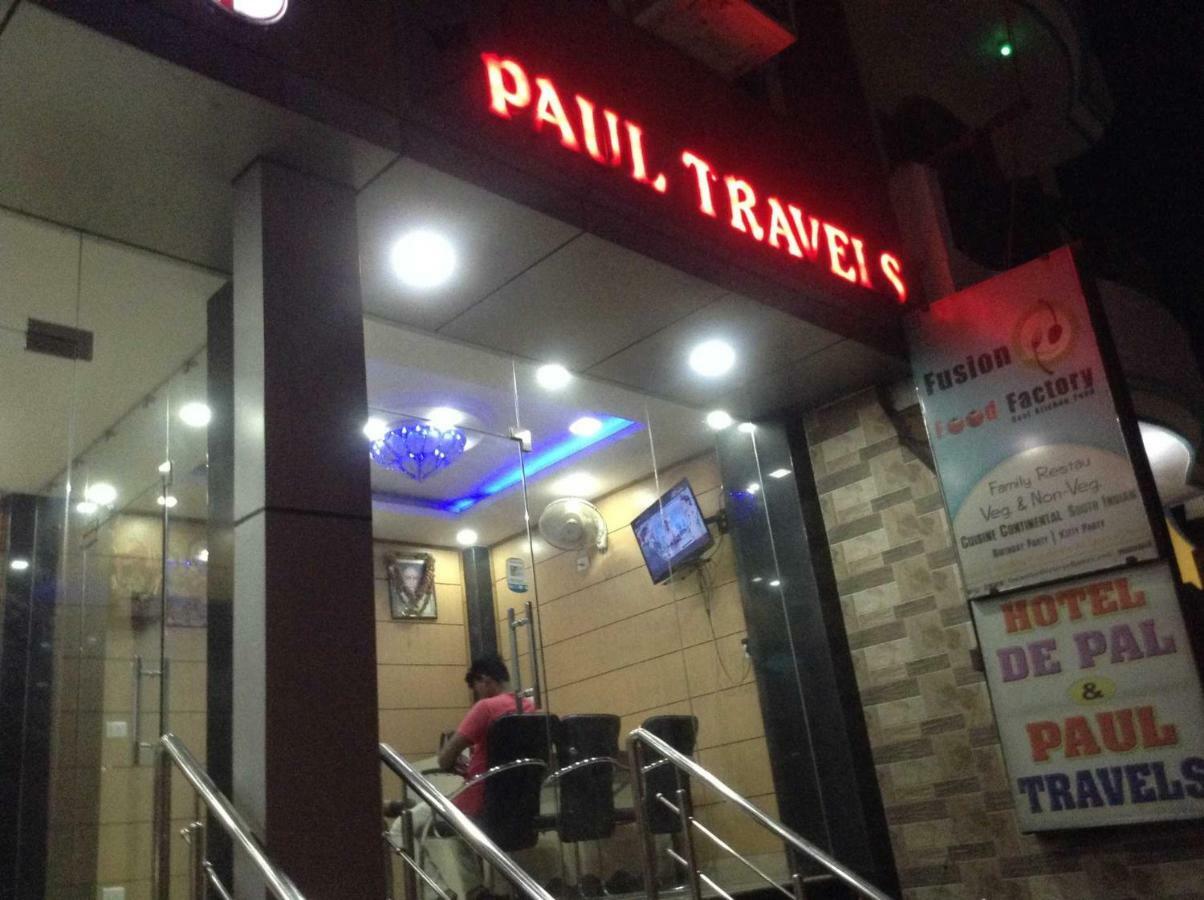 Adb Rooms Hotel De Pal Varanasi Exterior photo